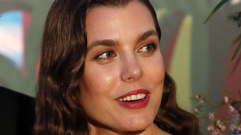Charlotte Casiraghi, vacanza in famiglia a Pantelleria