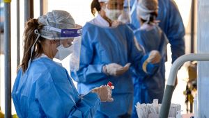 Coronavirus, il Financial Times elogia l'Italia