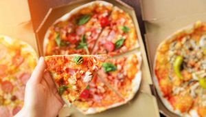 Cibo a domicilio: le specialità più ordinate in Italia nel 2020