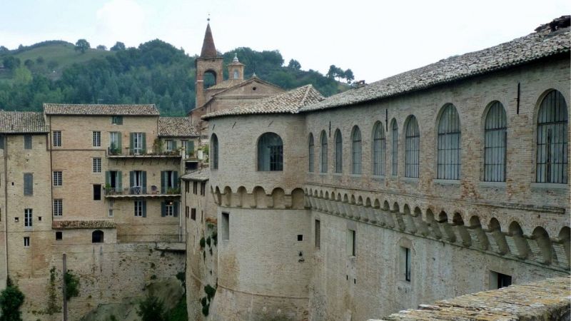 Tudo pronto em Urbania para o feriado nacional da Befana - italiani.it