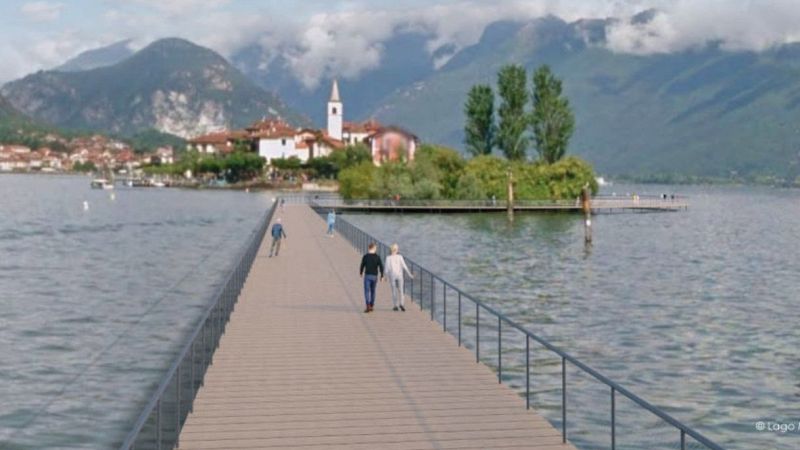 La passerella sul Lago Maggiore