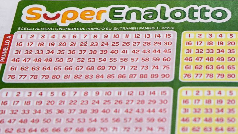 Caccia ai vincitori del SuperEnalotto