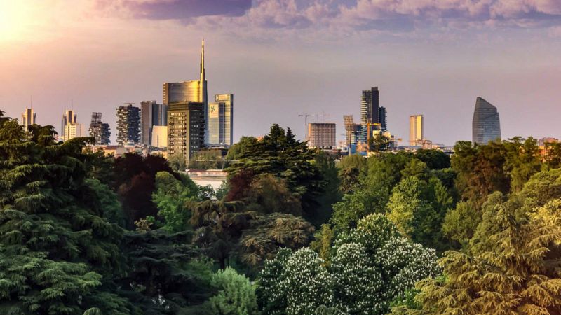 33. Milano