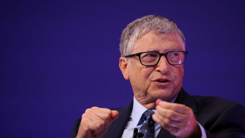 Bill Gates compra in Italia
