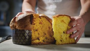 Il panettone diventa un sandwich al formaggio