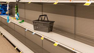 Svizzeri svuotano gli scaffali dei supermercati italiani