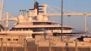 Lo yacht Scheherazade