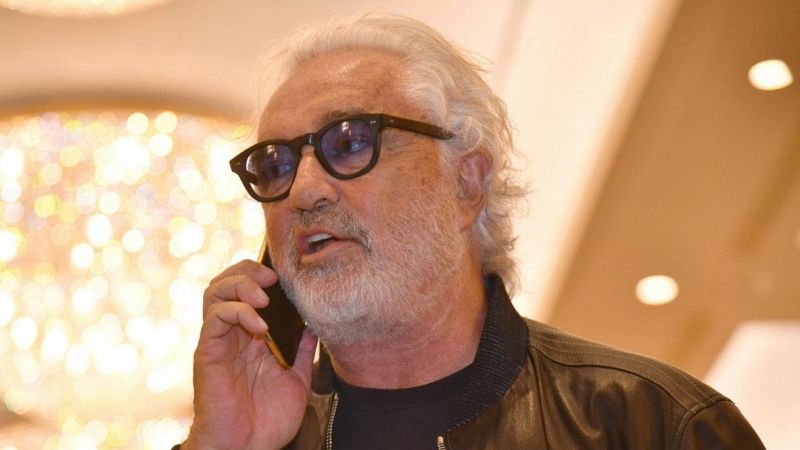 Yacht, Briatore attacca