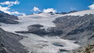 Adamello, il ghiacciaio restituisce resti umani