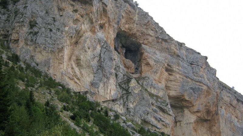Maiella, Grotte del Cavallone