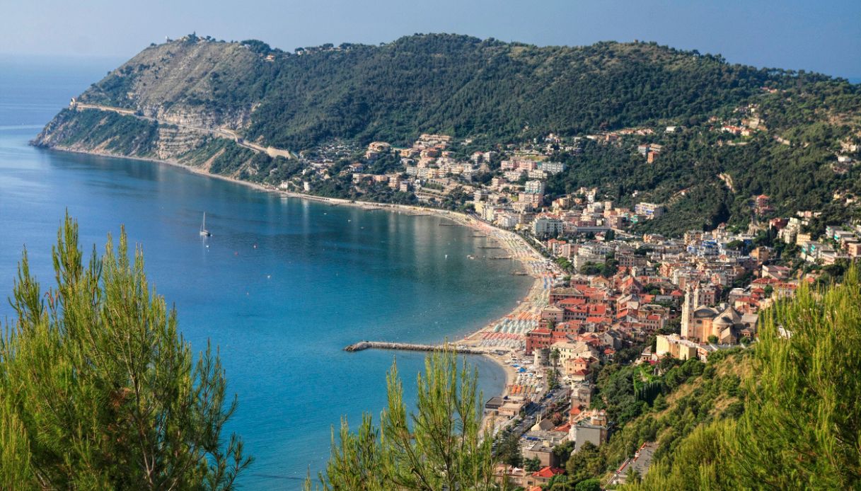 Le Più Belle Spiagge Della Liguria