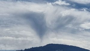 Un "buco" nel cielo di Roma: cos'è il Fallstreak Hole