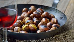 Castagne, il prezzo crolla
