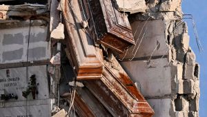 Crollo cimitero di Napoli