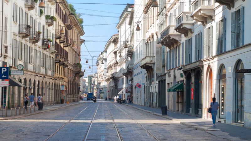 1. Via Manzoni, Milano