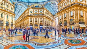 Boom di turisti a Milano
