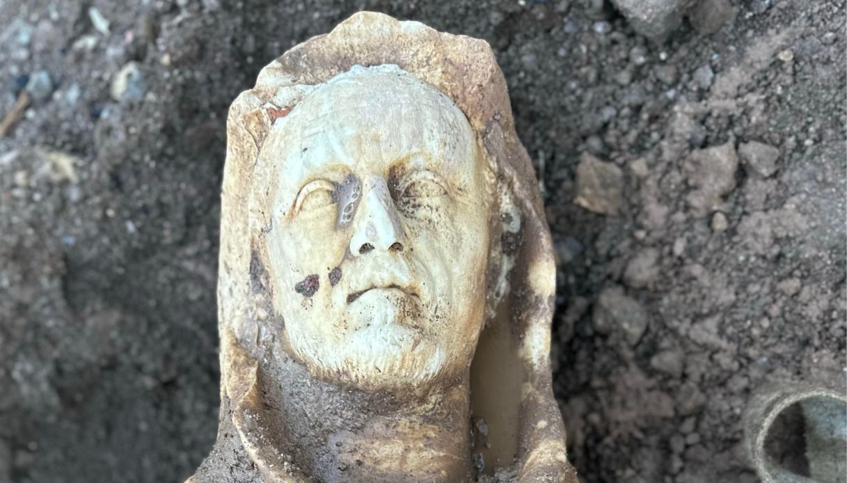 Appia Antica, statua di Ercole