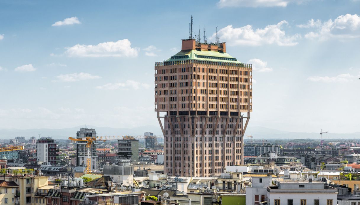 la nuova Torre Velasca riparte dai ristoranti di lusso
