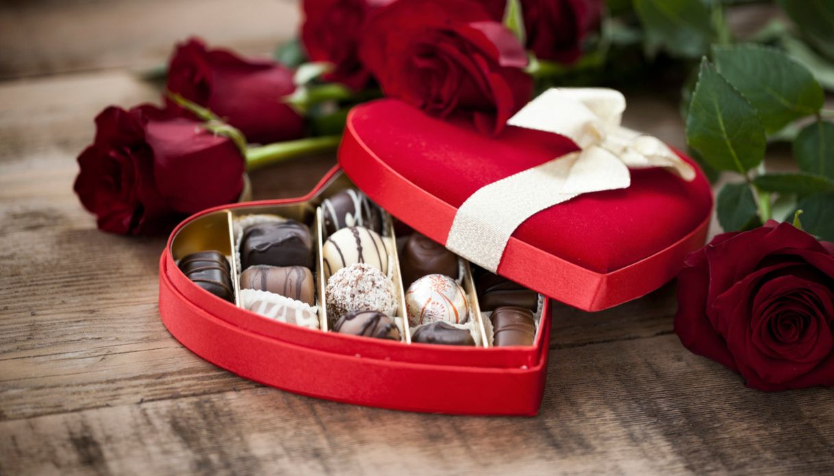 Fiori e cioccolatini a San Valentino: come andare sul classico, ma senza  cadere nel banale
