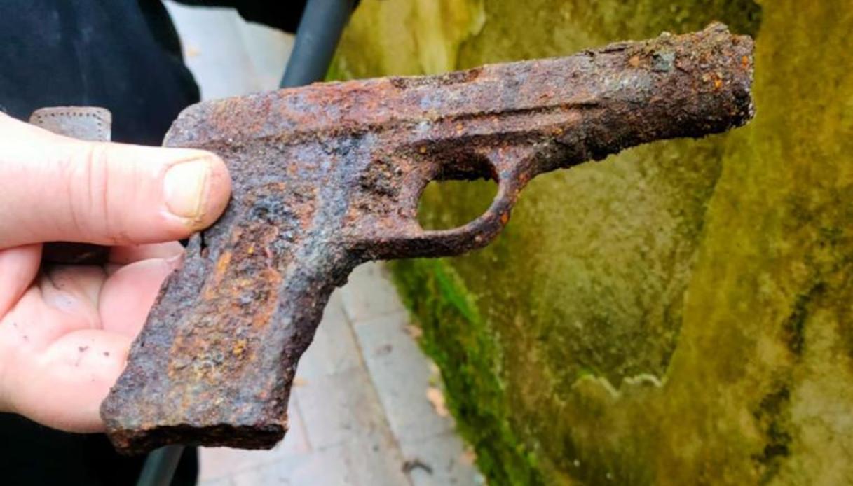 Trovata una pistola al Giardino di Boboli: è della Seconda Guerra Mondiale
