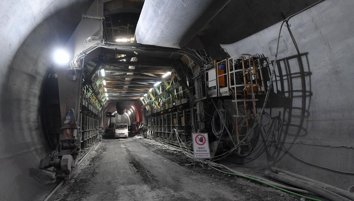Un tunnel da Milano a Genova
