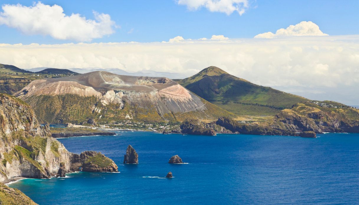 Sull'isola di Vulcano la stagione turistica è a rischio  