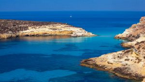 3. Spiaggia dei Conigli, Italia