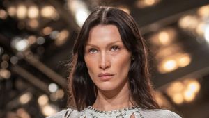 Bella Hadid scrive a Donato il salumiere e fa "impazzire" Napoli