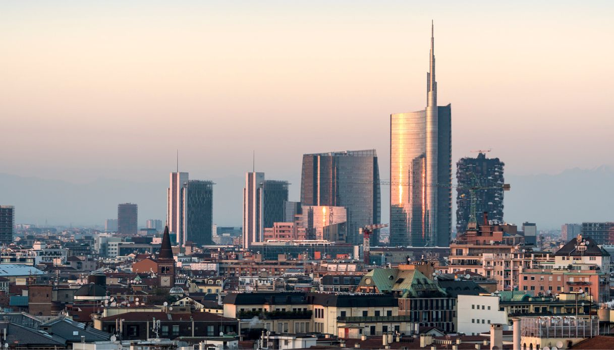 Skyline di Milano cambia: grattacieli tra le case popolari