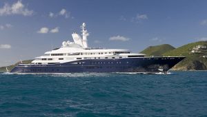 Al Mirqab, il super yacht arabo