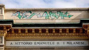 Galleria Vittorio Emanuele II Milano vandalizzata