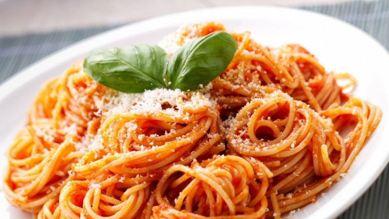 Spaghetti al pomodoro simbolo d'Italia