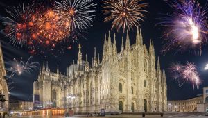 Milano e i fuochi d’artificio di notte