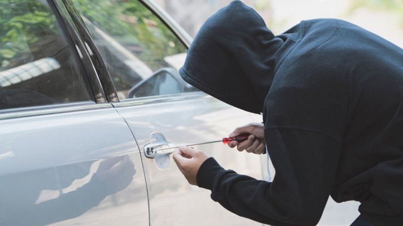 Furto auto