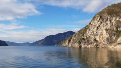 Lago di Como, i fuochi d'artificio sono un caso: la petizione