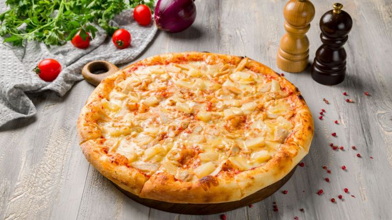 La pizza con l'ananas è un caso