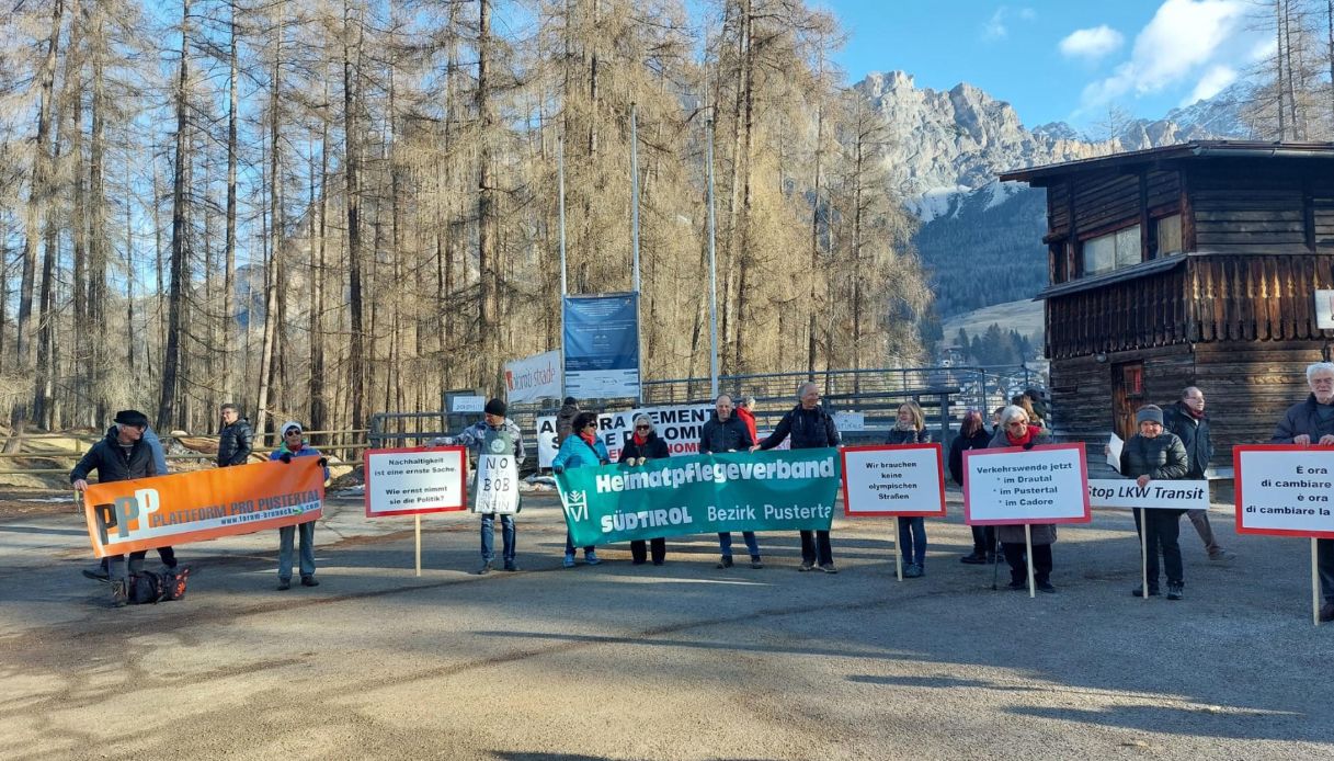Proteste a Cortina