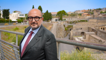 Il ministro Gennaro Sangiuliano inaugura riapertura spiaggia Ercolano