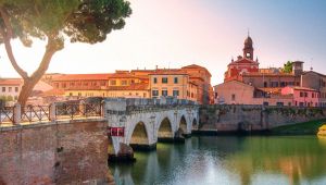 Rimini conquista Le Figaro