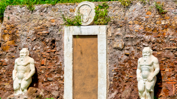 Porta Alchemica di Roma leggenda