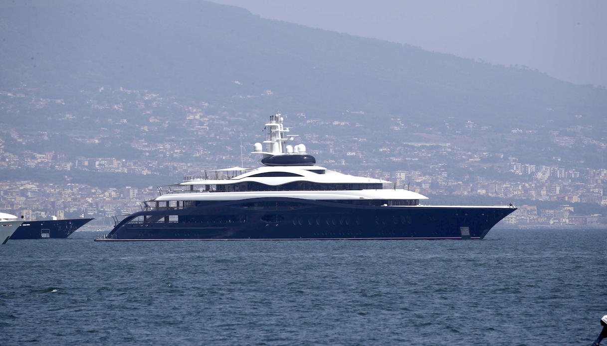 Lo yacht di Mark Zuckerberg