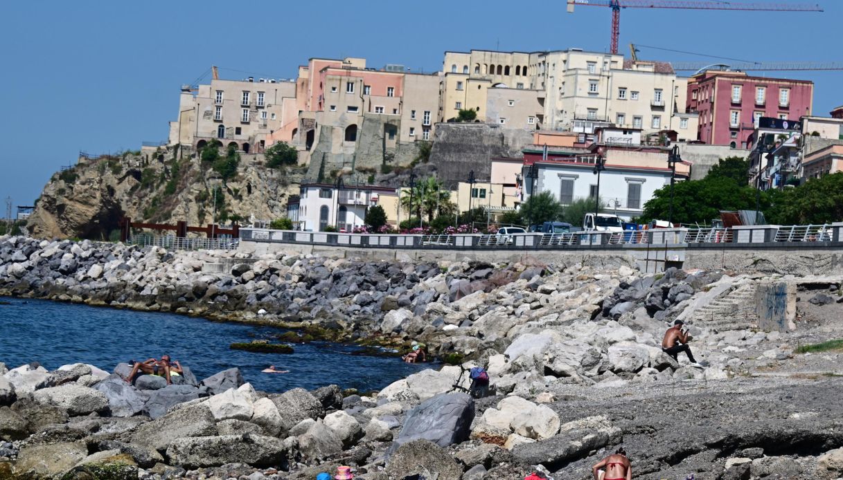 Trovato reperto in mare a Pozzuoli