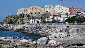 Trovato antico reperto in mare a Pozzuoli