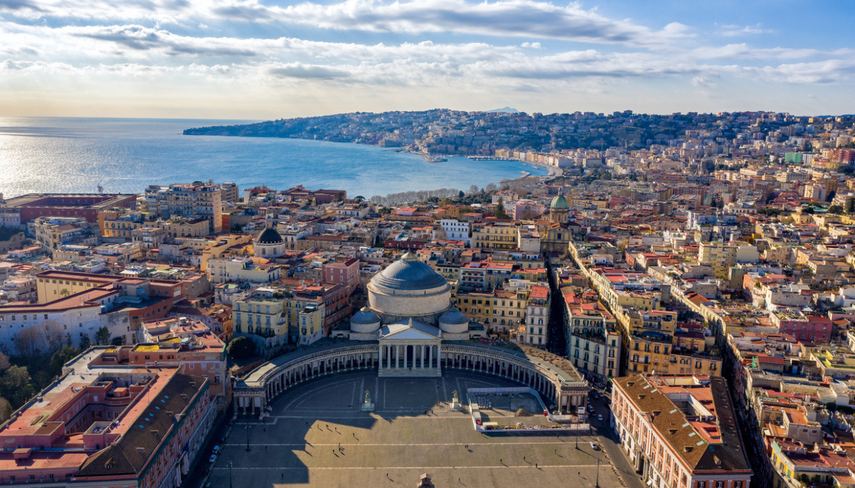 Napoli celebra 2500 anni, ma scoppia la polemica su Partenope