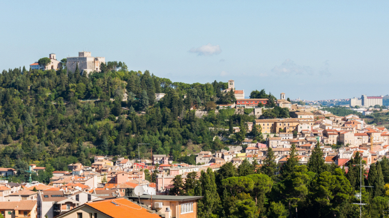 coppia-americana-compra-casa-1-euro-italia