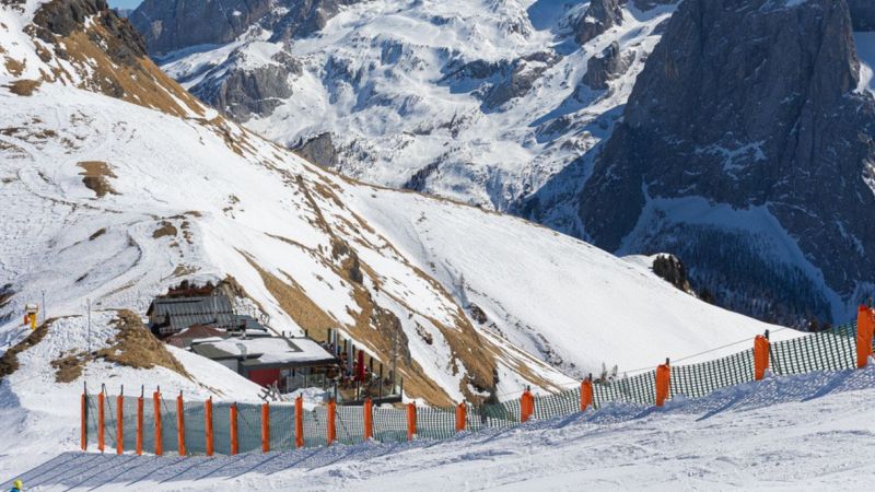 Fredarola di Canazei: bufera sul rifugio chic