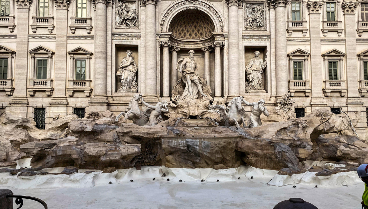 Nuove regole per visitare la Fontana di Trevi a Roma