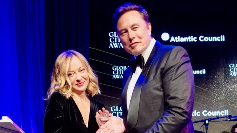 Gli affari di Musk in Italia: la maxi cifra