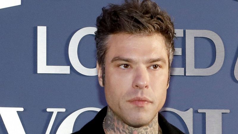 Fedez, la frase nella nuova canzone è un caso