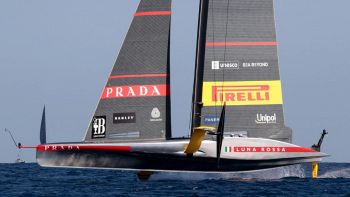 Imbarcazione Luna Rossa